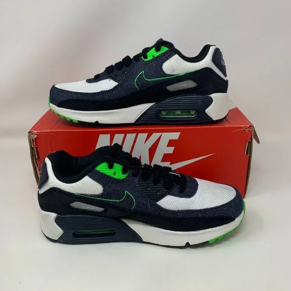 EUC Nike Big Kid's Air Max 90 Leather 2 Black/Obsidian-Scream Green, 5 Big Kid - Picture 2 of 5